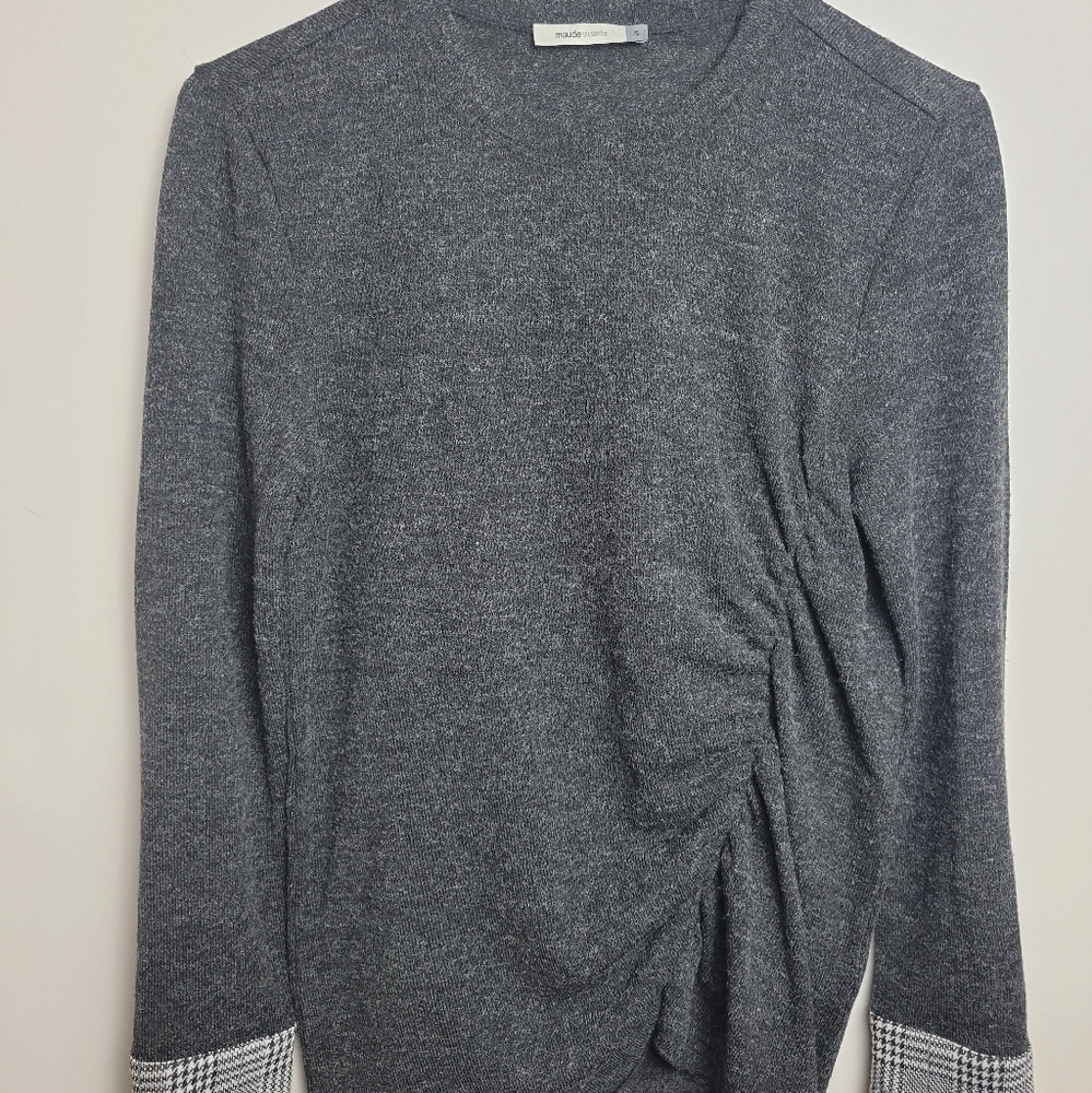 Maude Vivante Small Sweater Gray With Plaid Cuffs. - Picture 1 of 8